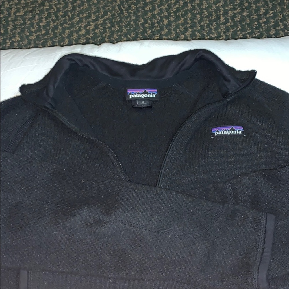 Patagonia better sweater in black!barely worn